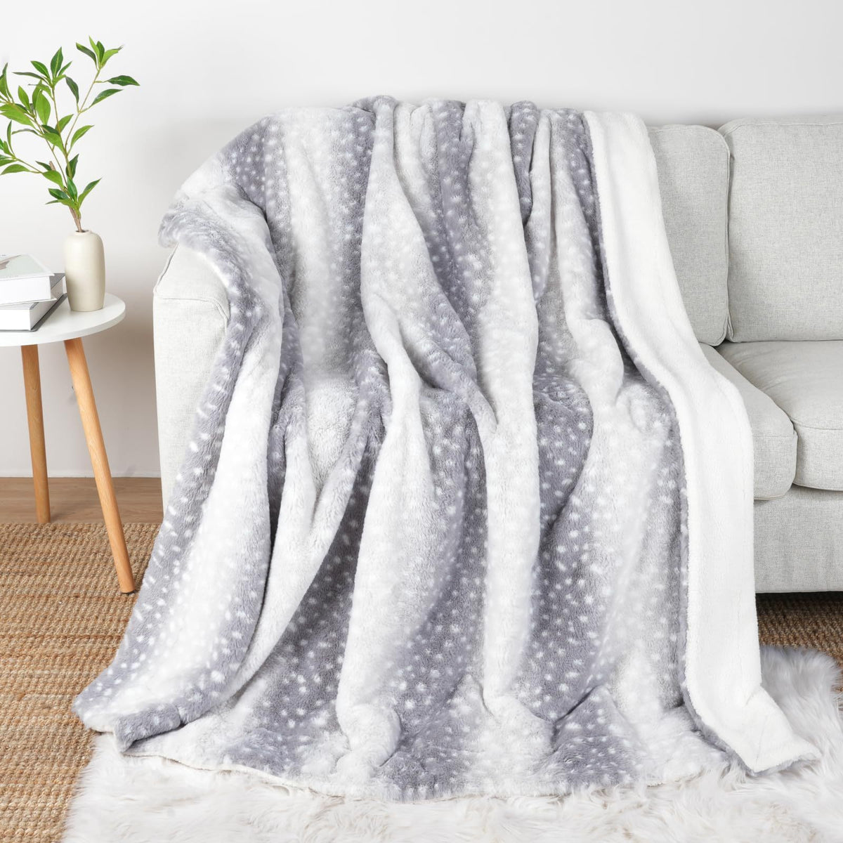 Plaid motif rennes gris