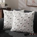 Housse de coussin motif fantômes blancs