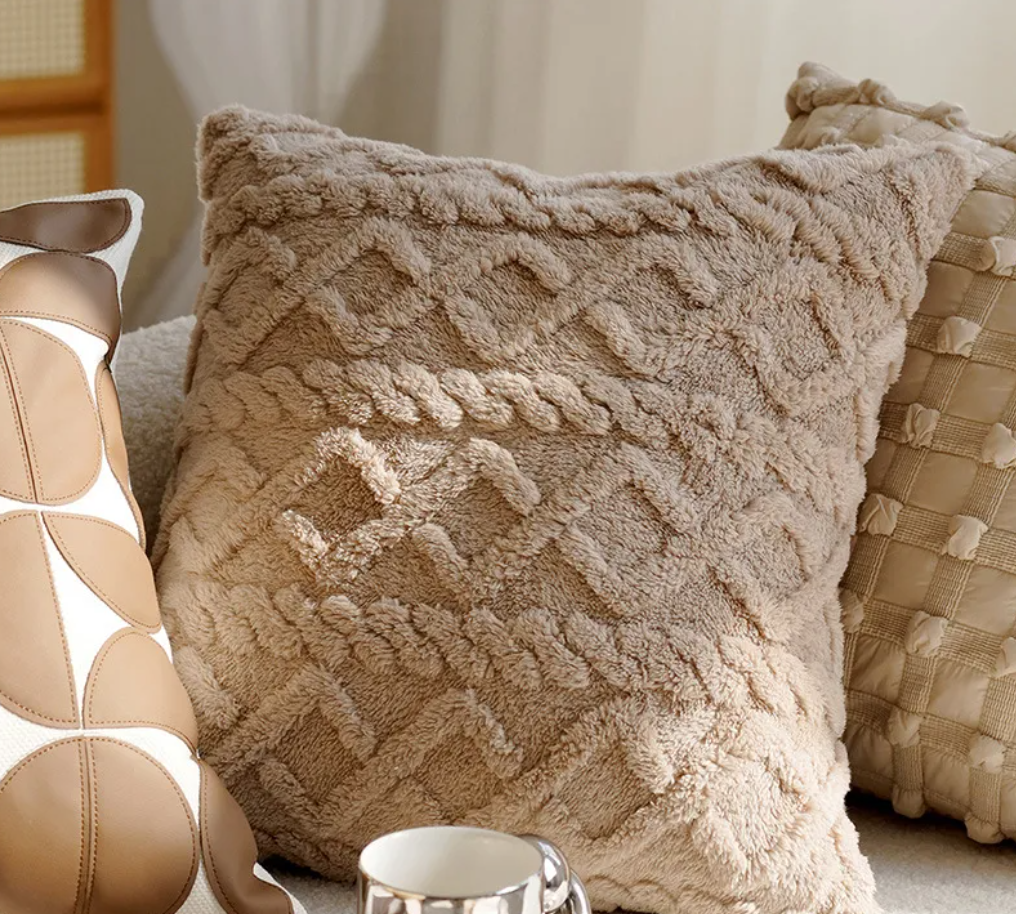 Housse de coussin taupe entrelassé