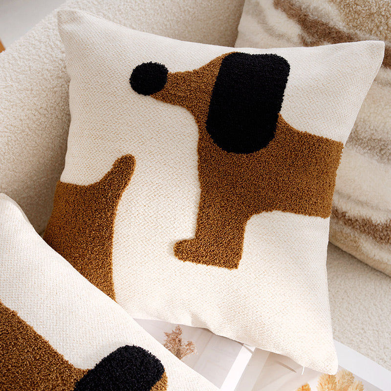 Coussin toile motif chien marron et noir 45 x 45 cm