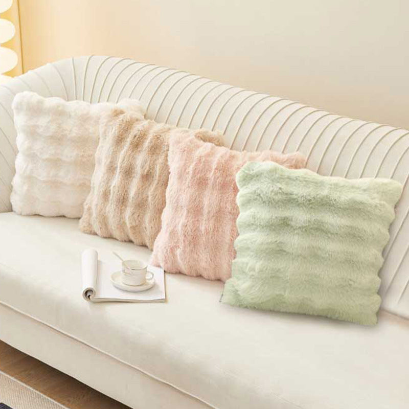 Coussin en peluche bouffante crème