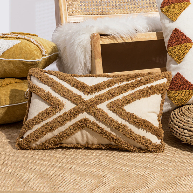 Housse de coussin touffetée motif croix 30 x 50 cm