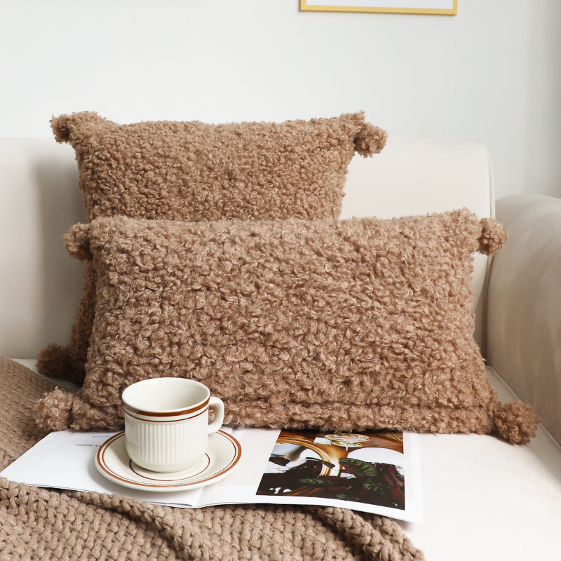 Coussin bouclette coloris caramel