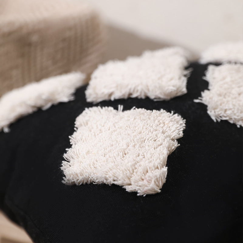 Housses de coussin nordiques sur un canapé