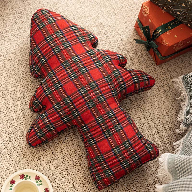 Coussin sapin à carreaux rouges